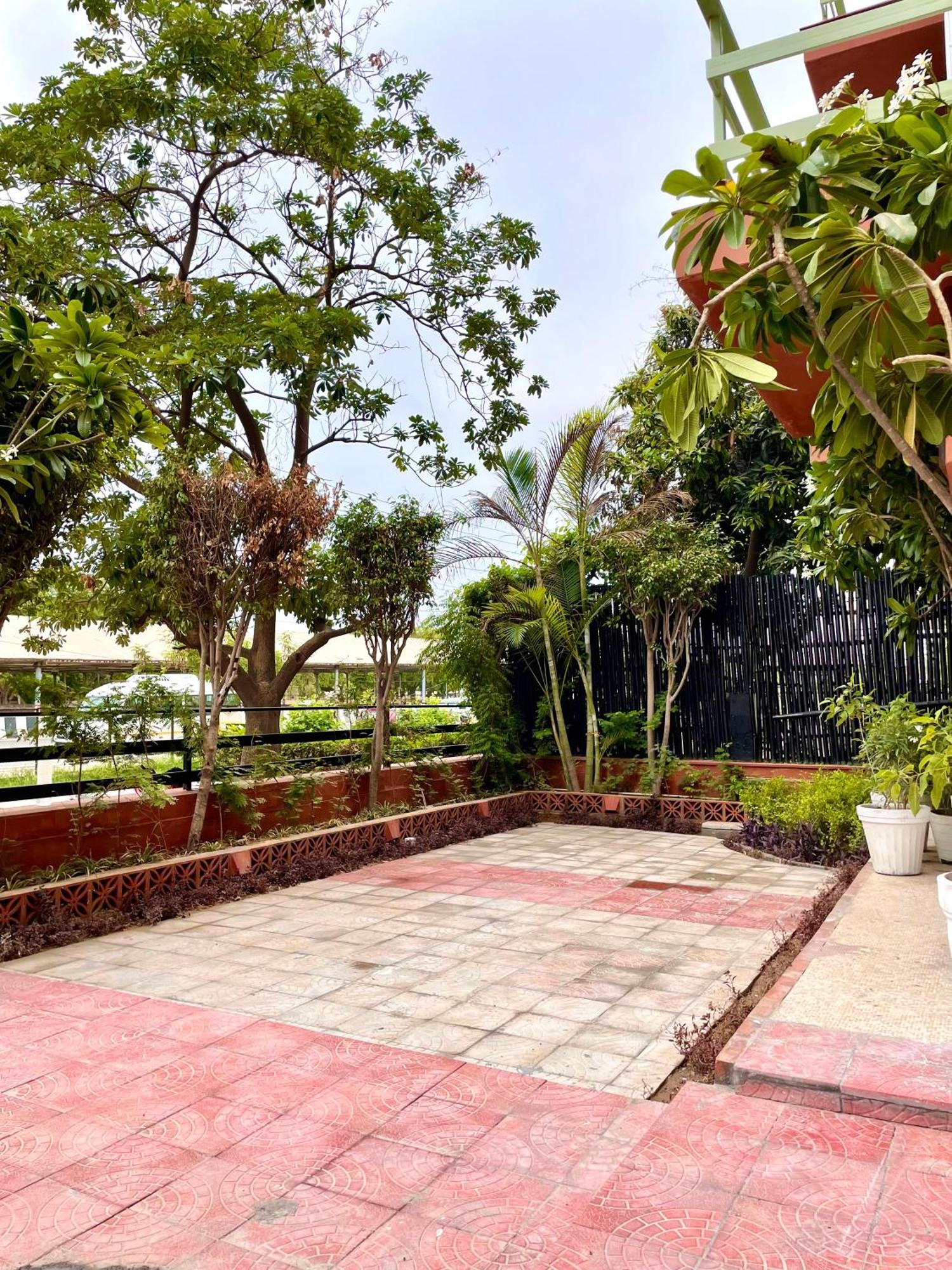 Firebrick Boutique Residences - Amethyst House Gurgaon Exterior foto